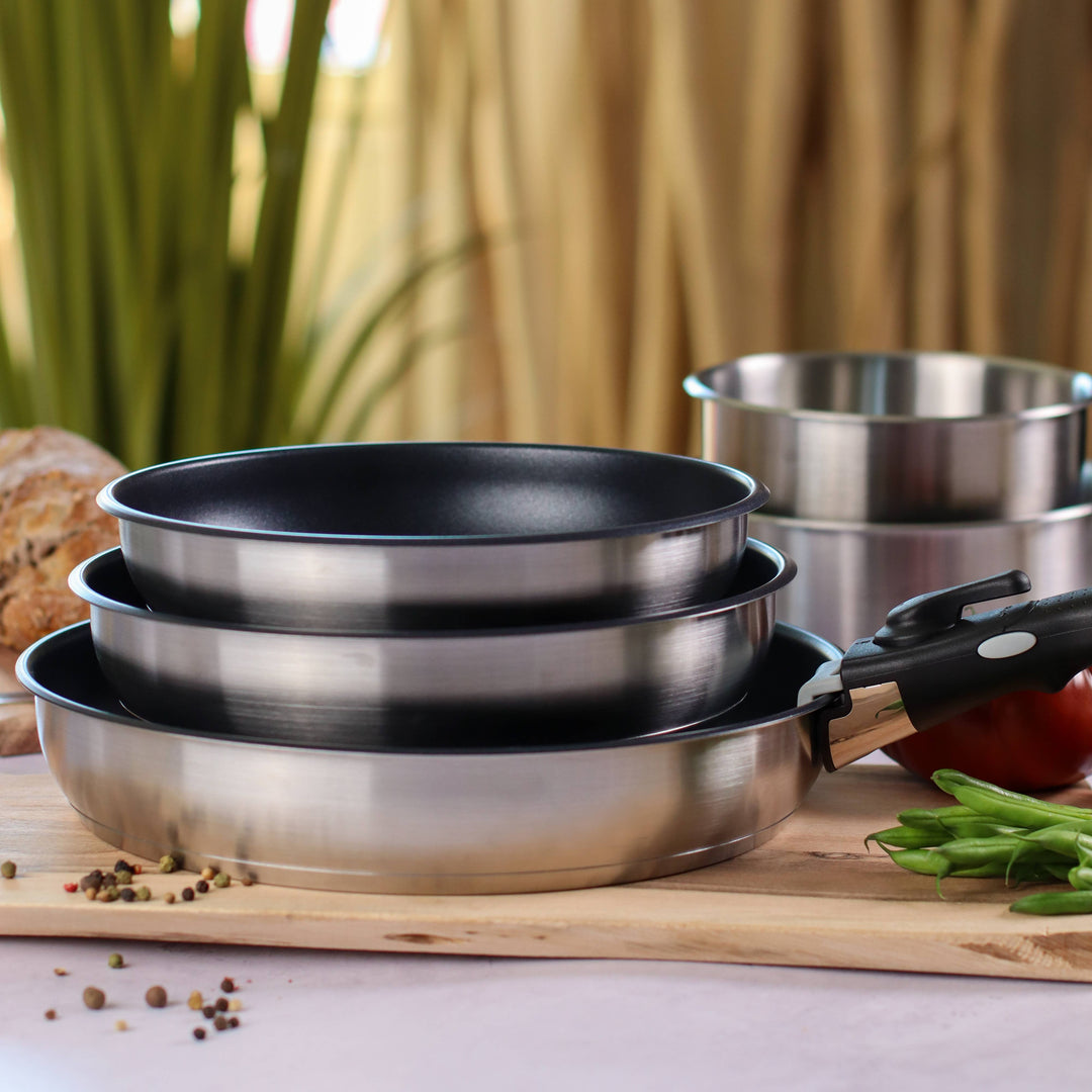 Set of 6 Stainless Steel Pots and Pans W/Removable Handles