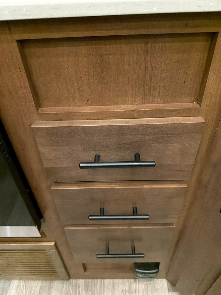 Cabinet And Drawer Pull￼￼