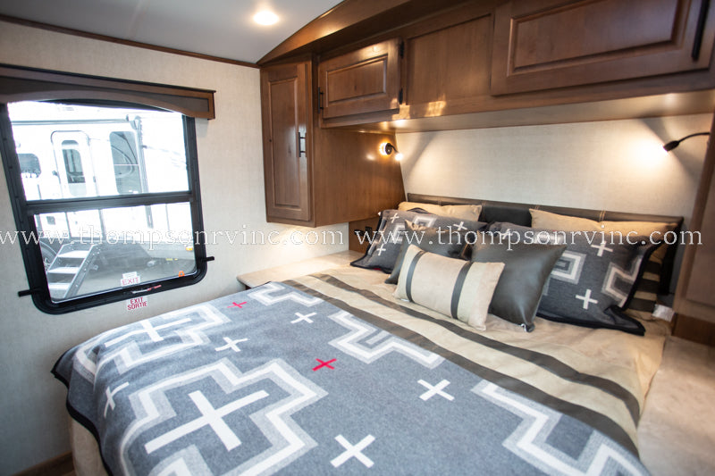 Pendleton San Miguel Throw