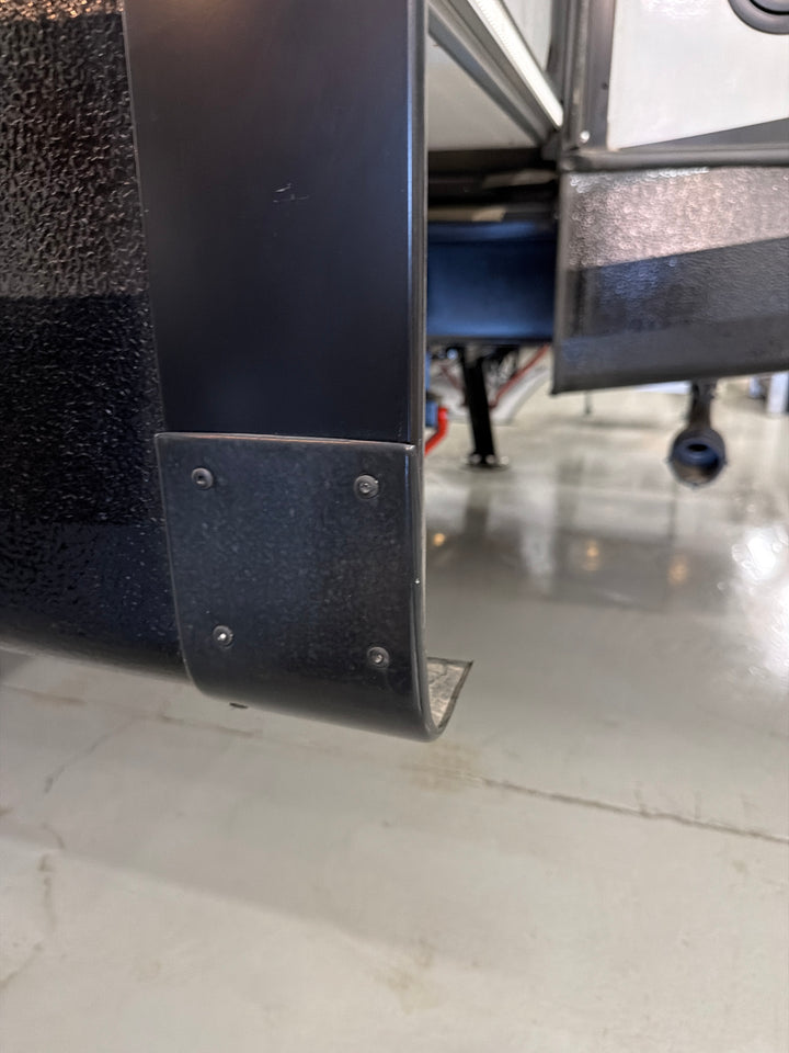 Slide Out Bottom Corner Trim