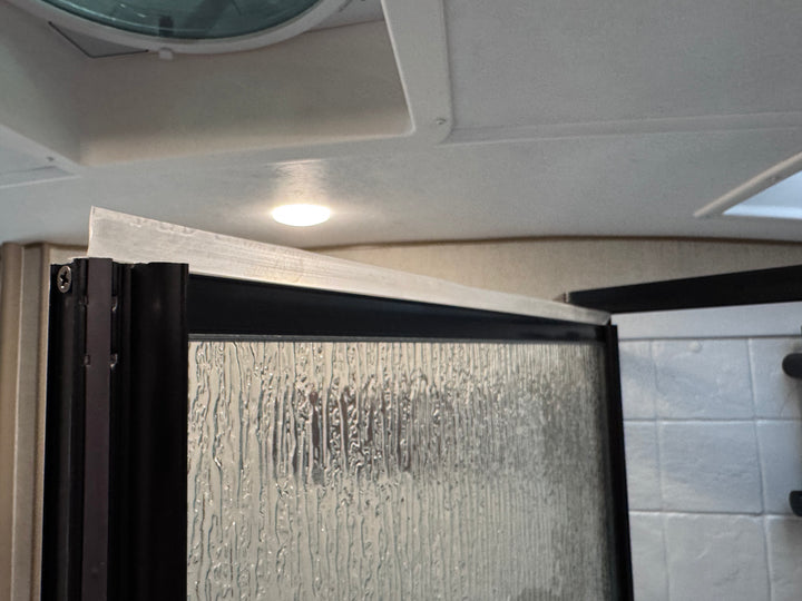 Shower Seal For Neo-Angle Shower (Fits top or bottom of door)