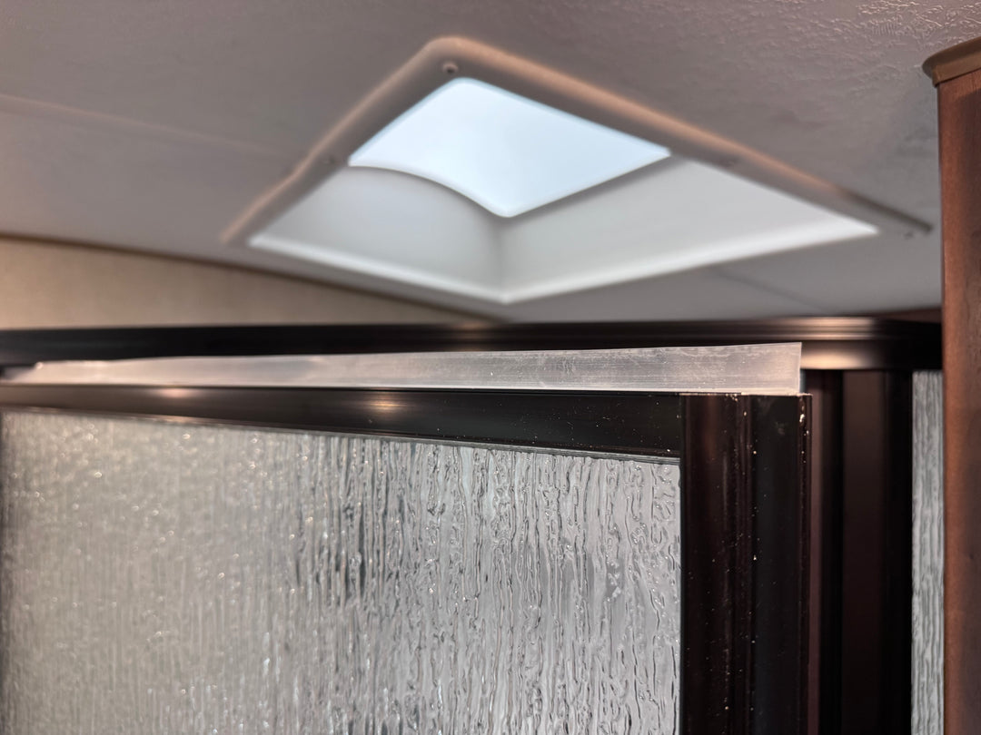 Shower Seal For Neo-Angle Shower (Fits top or bottom of door)